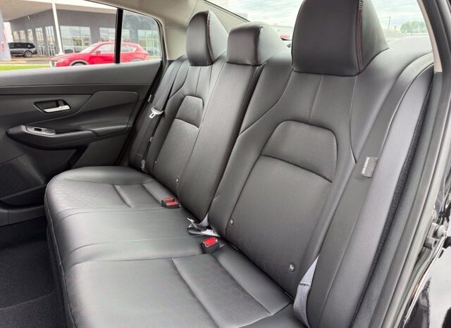 
								Nissan Sentra full									