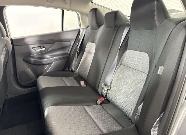
								Nissan Sentra full									