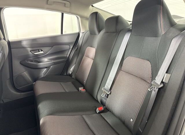 
								Nissan Sentra full									