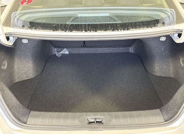 
								Nissan Sentra full									