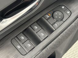 
										Nissan Kicks full									