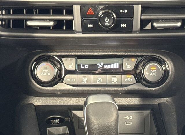 
								Nissan Kicks full									