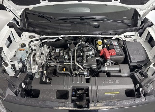 
								Nissan Kicks full									