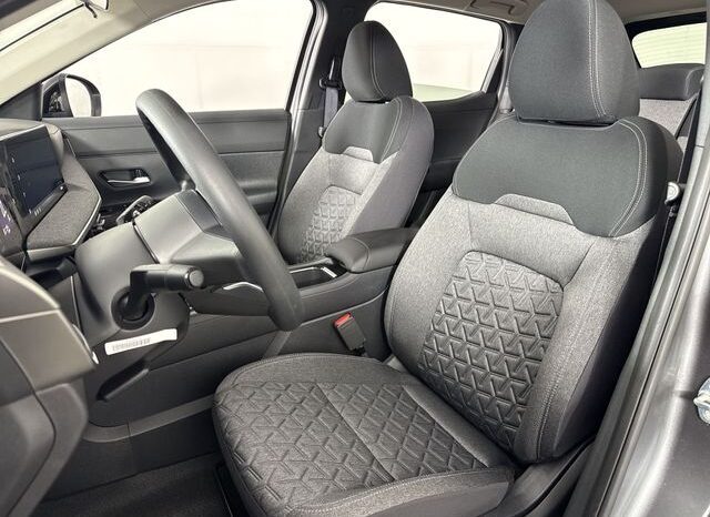 
								Nissan Kicks full									