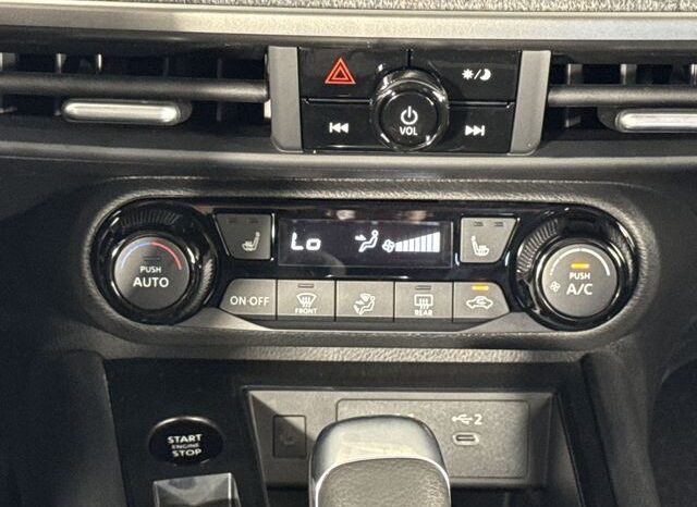 
								Nissan Kicks full									