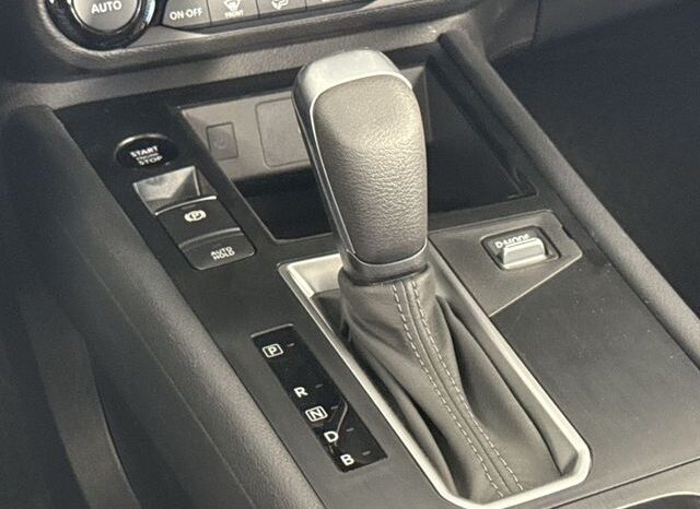 
								Nissan Kicks full									