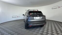 
										Nissan Kicks full									