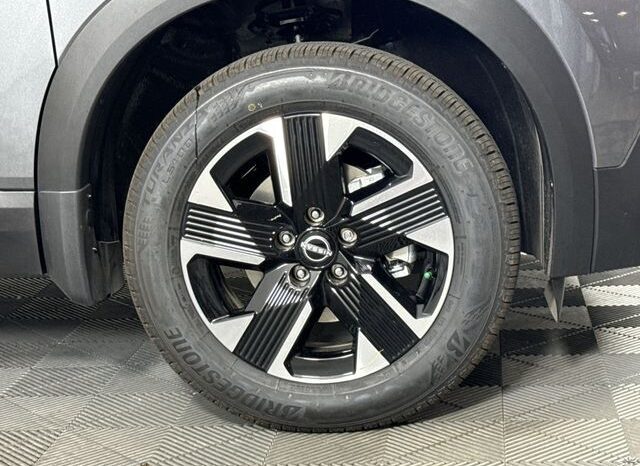 
								Nissan Kicks full									