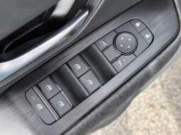
										Nissan Kicks full									
