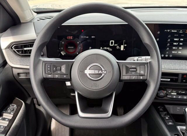 
								Nissan Kicks full									