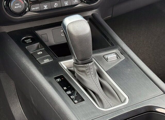
								Nissan Kicks full									