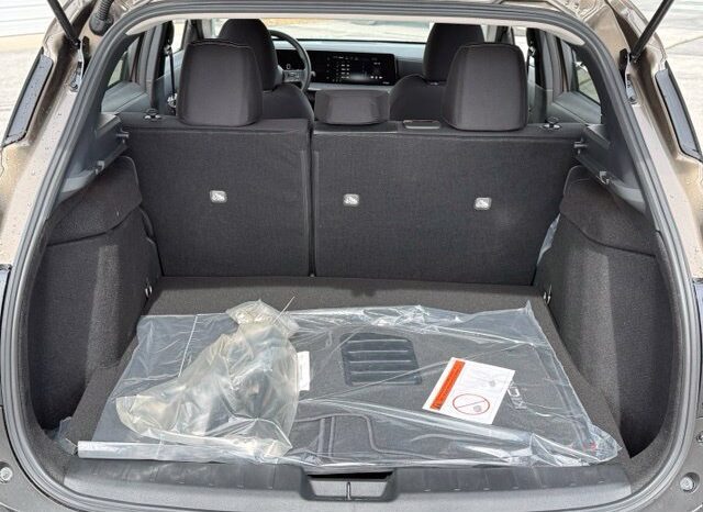 
								Nissan Kicks full									