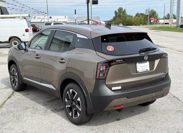 
								Nissan Kicks full									