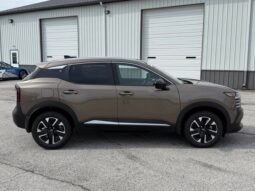 
										Nissan Kicks full									