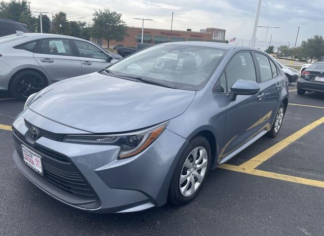 
								Toyota Corolla full									