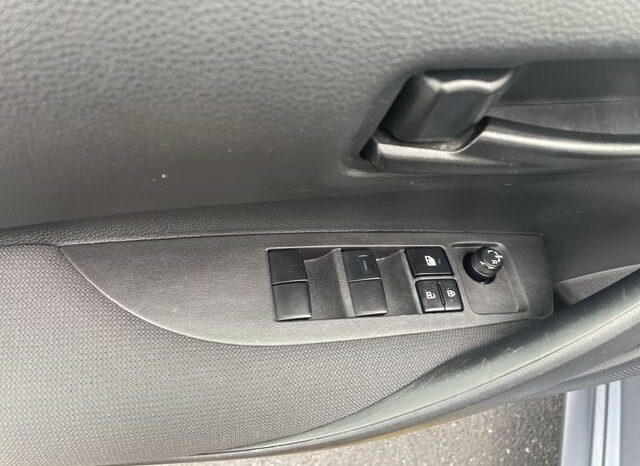 
								Toyota Corolla full									