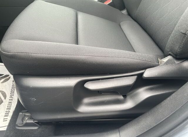 
								Toyota Corolla full									