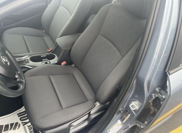 
								Toyota Corolla full									