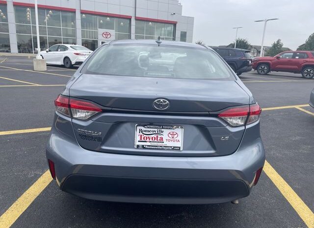
								Toyota Corolla full									