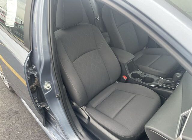 
								Toyota Corolla full									