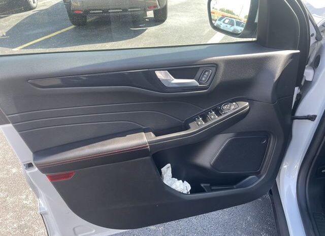 
 Ford Escape full									