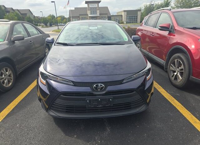 
								Toyota Corolla full									