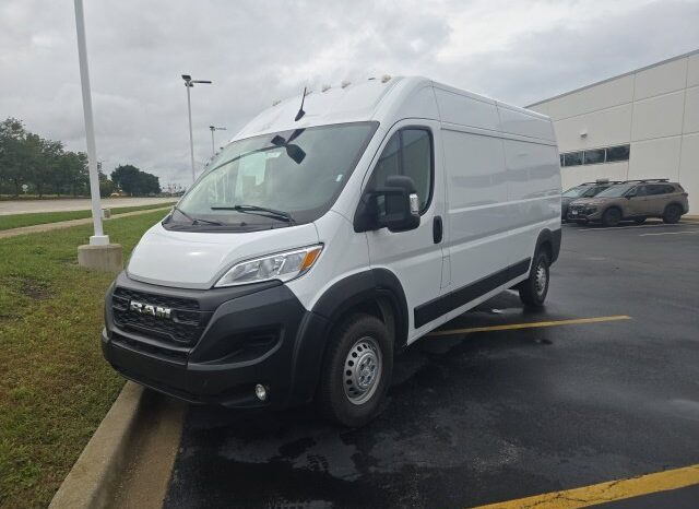 
								Ram ProMaster 2500 full									