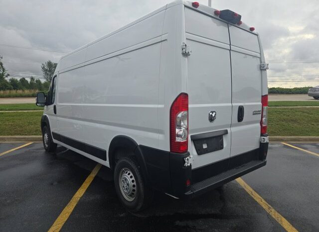 
								Ram ProMaster 2500 full									