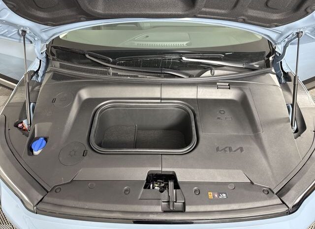 
								Kia EV3 full									