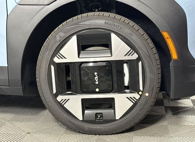 
								Kia EV3 full									