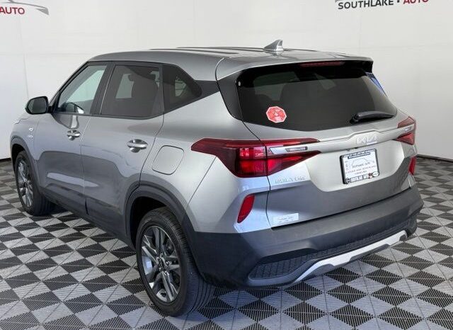
								Kia Seltos full									