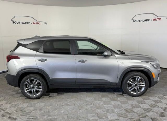 
								Kia Seltos full									