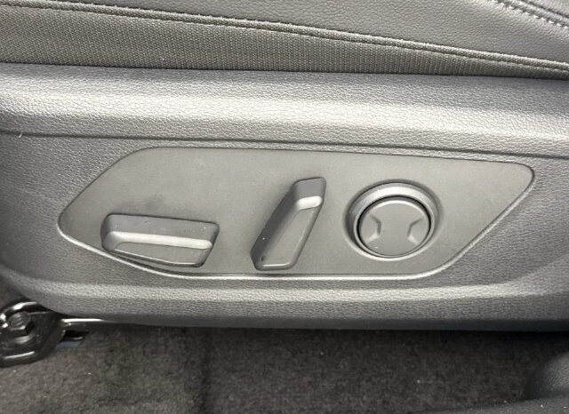 
								Kia Sportage Plug-In Hybrid full									