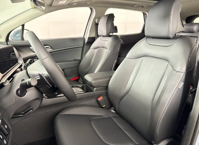 
								Kia Sportage Hybrid full									