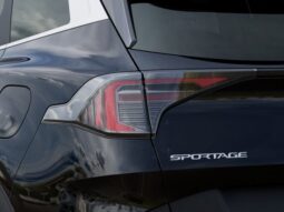 
										Kia Sportage Hybrid full									