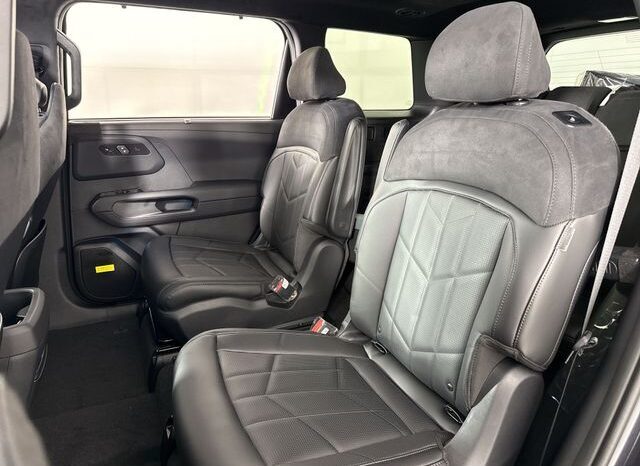 
								Kia Telluride Hybrid full									