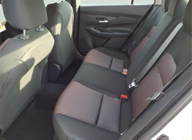 
								Nissan Sentra full									