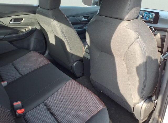 
								Nissan Sentra full									