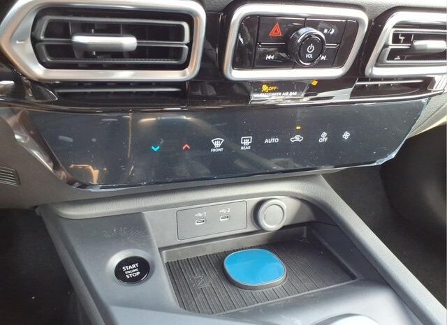 
								Nissan Sentra full									