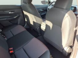 
										Nissan Sentra full									