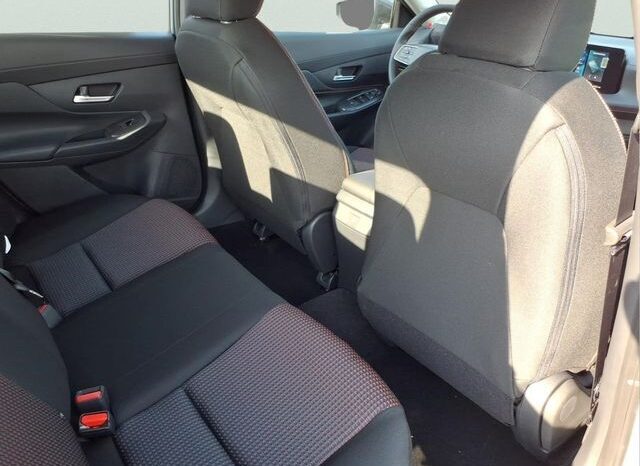 
								Nissan Sentra full									
