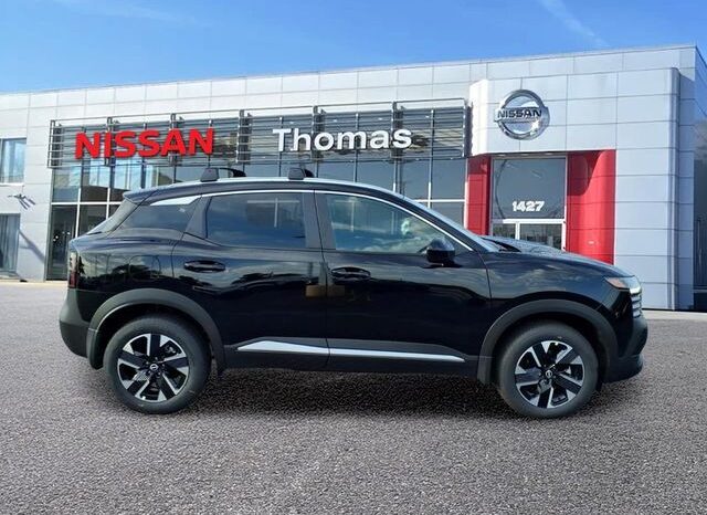 
								Nissan Kicks full									