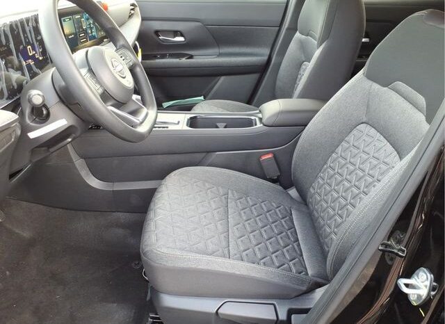
								Nissan Kicks full									
