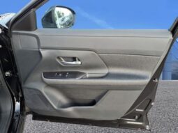
										Nissan Kicks full									