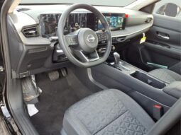 
										Nissan Kicks full									