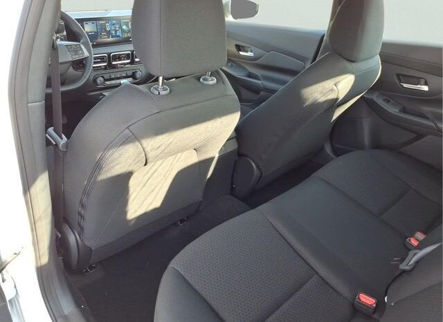 
								Nissan Sentra full									