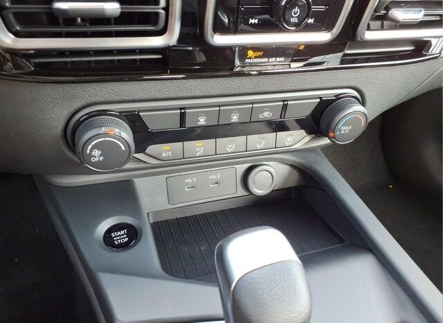 
								Nissan Sentra full									