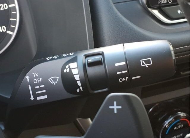 
								Nissan Rogue full									