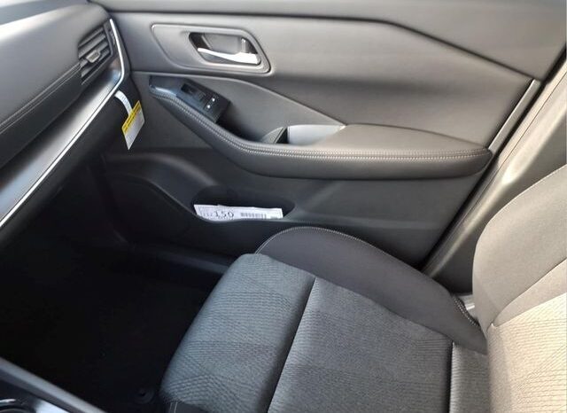 
								Nissan Rogue full									