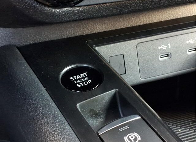 
								Nissan Kicks full									